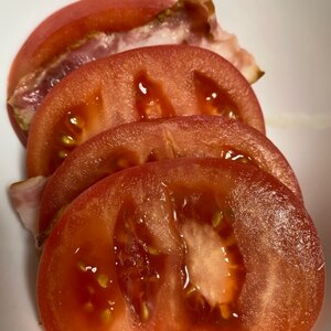 トマトダイエットに♪トマトのベーコン巻き